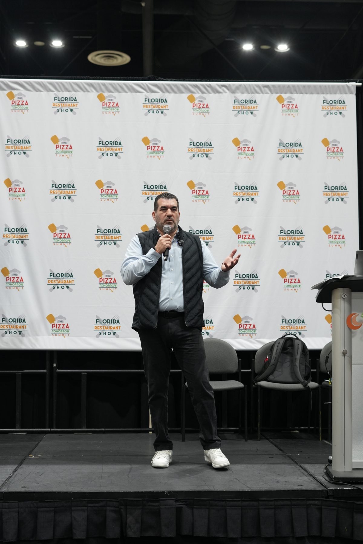 Al Kanbar speaking at the Florida Restaurant Show